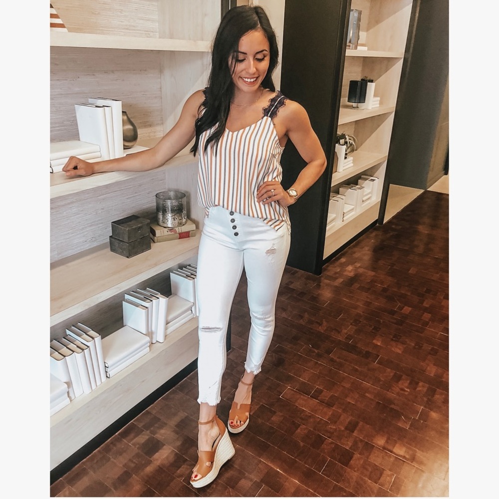 Alla Frayed Ankle White Jeans